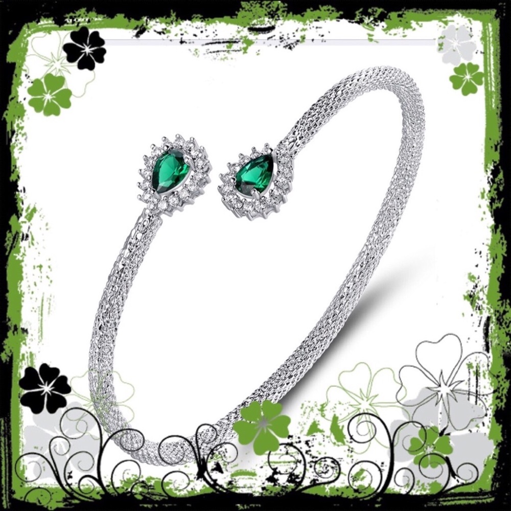 (F) BRACELET▪️Emerald Green Diamond Pave Bangle